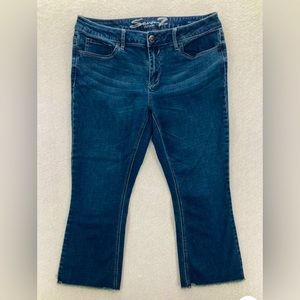 Seven 7 Seven7 Ankle Duster Bootcut 14 Medium Dark Wash Denim Raw Fringe Hem HTF